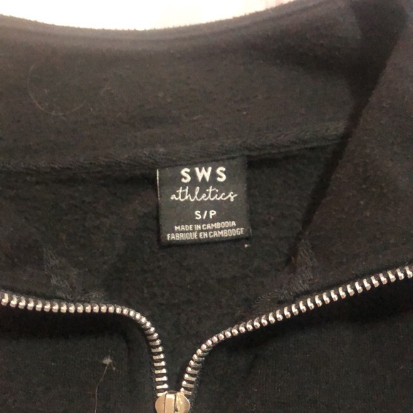 Small SWS cropped sweater - Picture 2 of 3